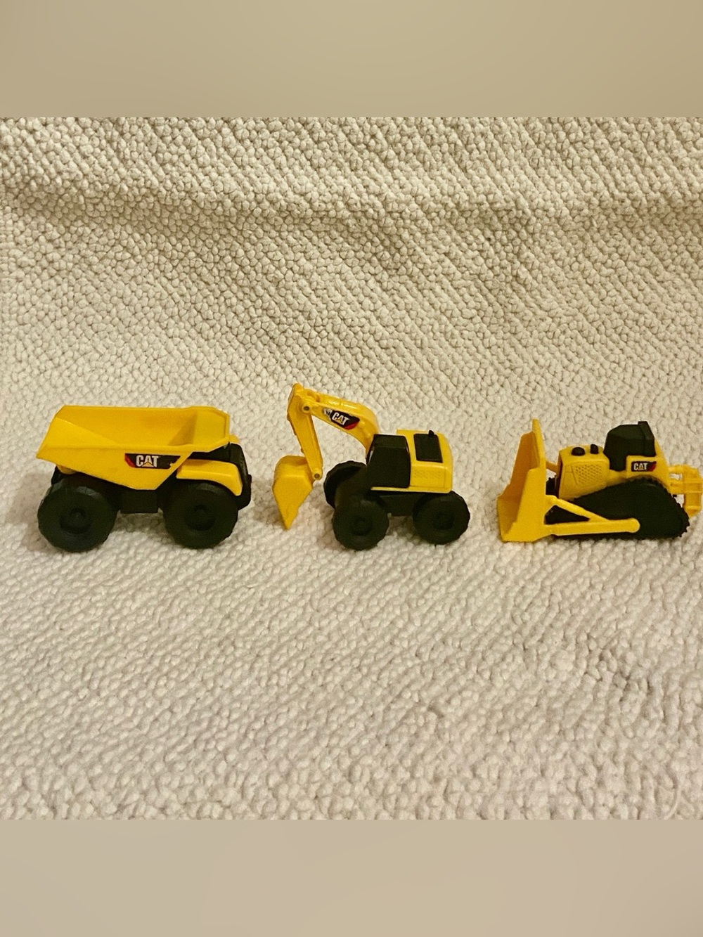 3pc Yellow Caterpillar Farming Equipment Set